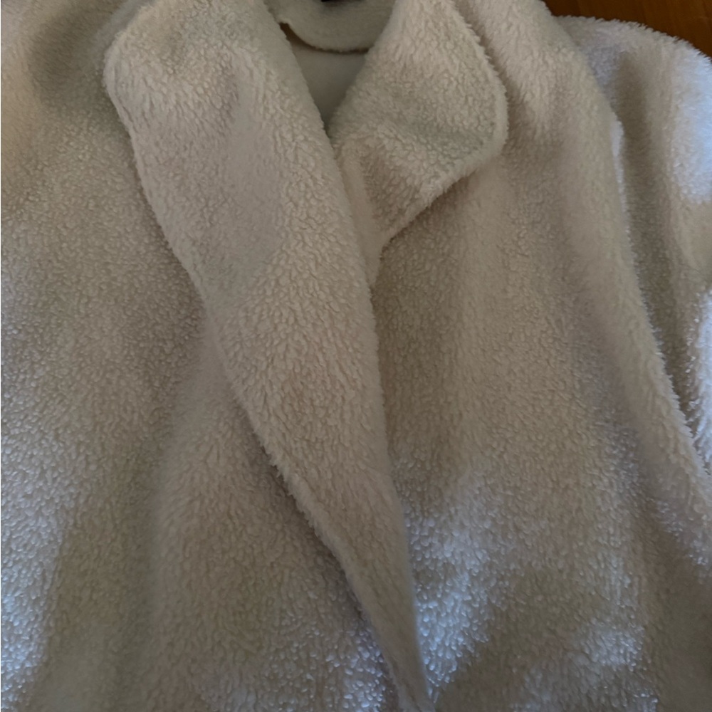 Express open front teddy bear Sherpa fleece oversized long sleeve jacket. - Picture 2 of 4